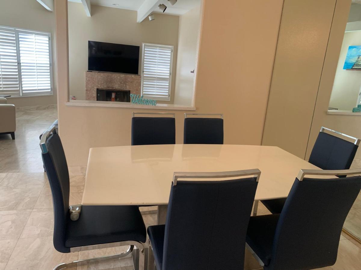 Pacific Breeze Right Next To Huntington Beach Pier! Steps From Beach!! Bagian luar foto