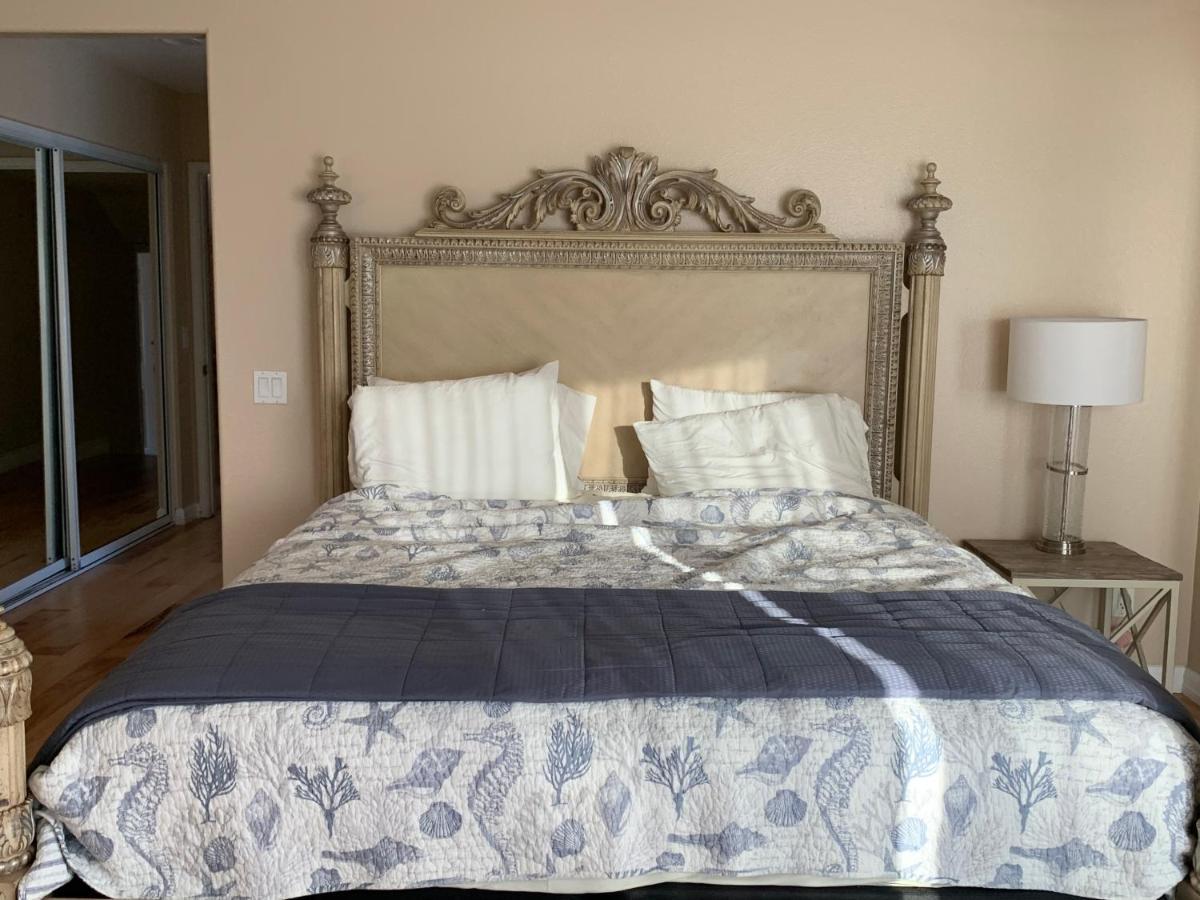 Pacific Breeze Right Next To Huntington Beach Pier! Steps From Beach!! Bagian luar foto