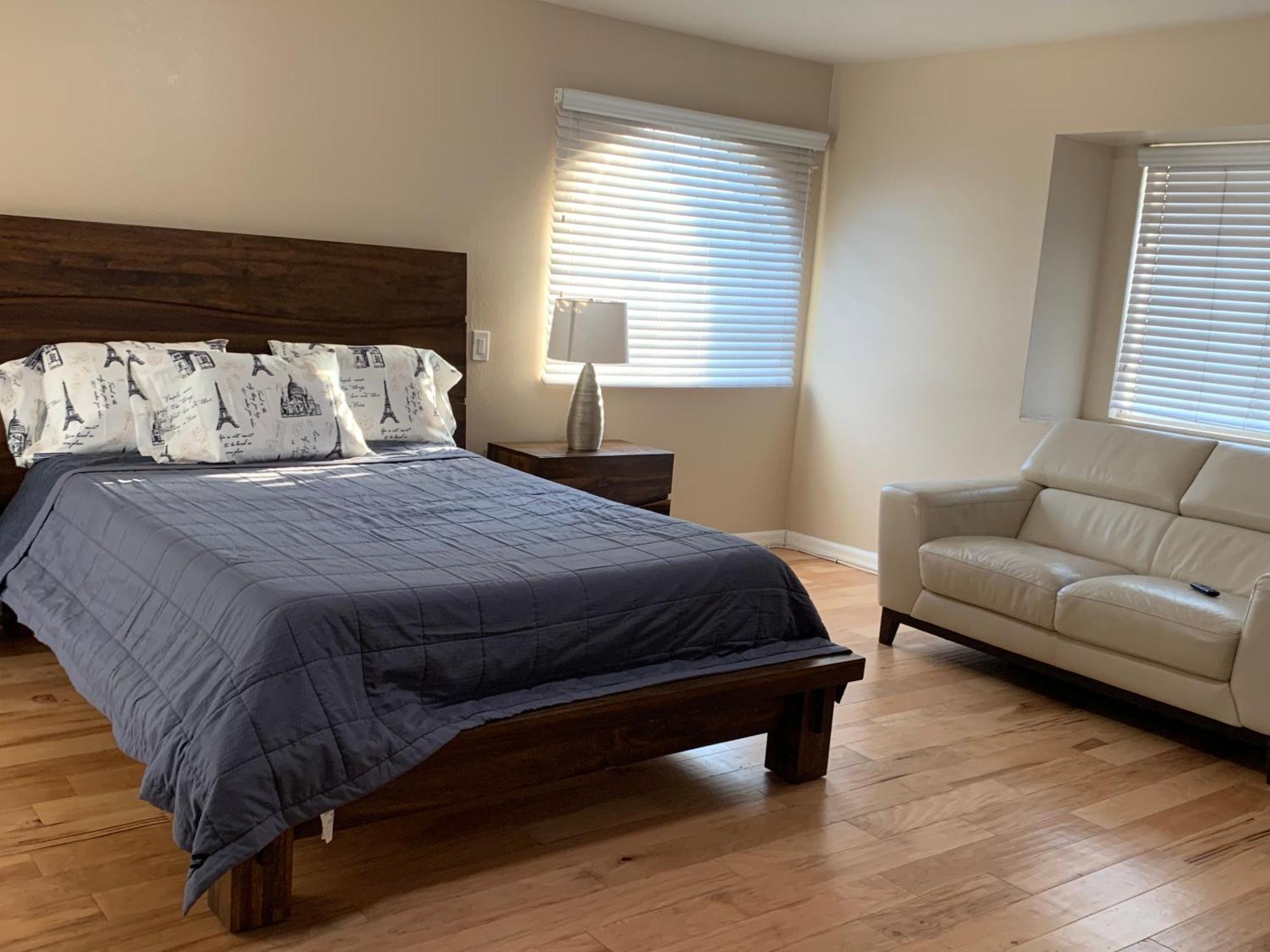 Pacific Breeze Right Next To Huntington Beach Pier! Steps From Beach!! Bagian luar foto